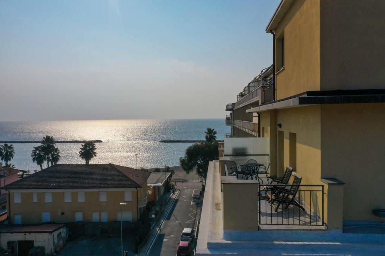 Hotel Europa San Bartolomeo Al Mare Εξωτερικό φωτογραφία