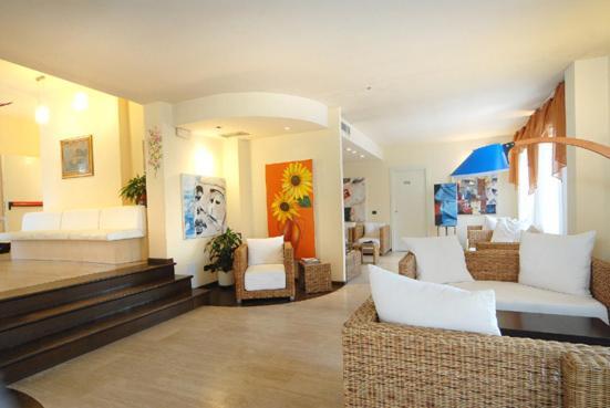 Hotel Europa San Bartolomeo Al Mare Εξωτερικό φωτογραφία